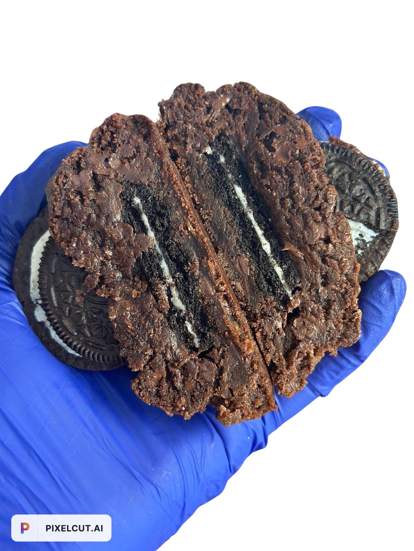 ChoKKo Bomb Cookie's N Creme 💣 🍫